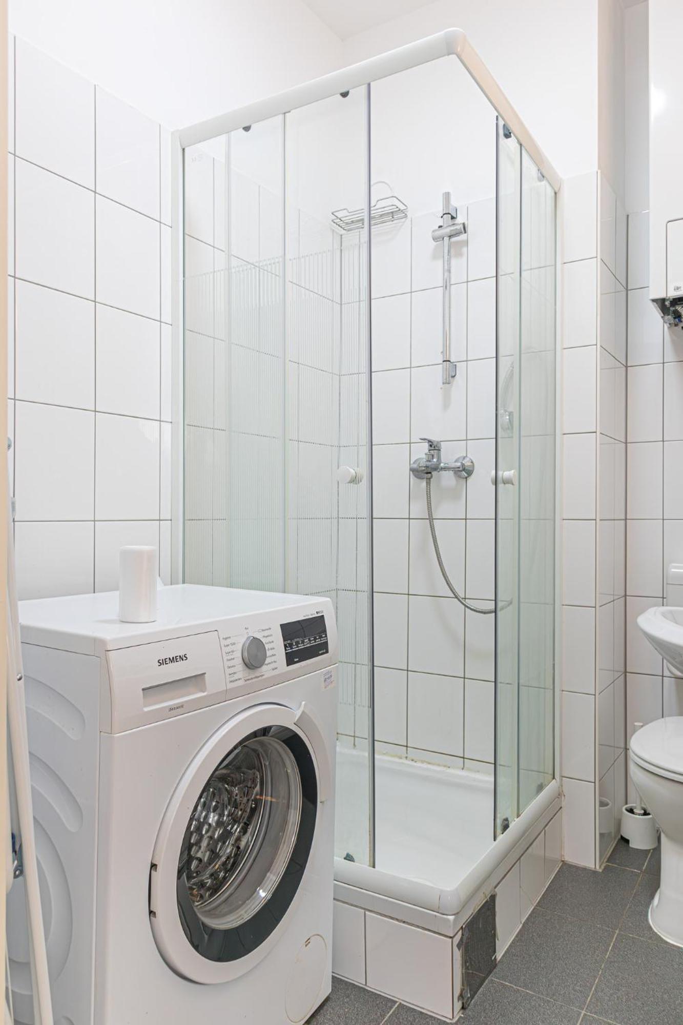 Spacious 2Br Apt Great Location - Near Schoenbrunn Wien Exteriör bild