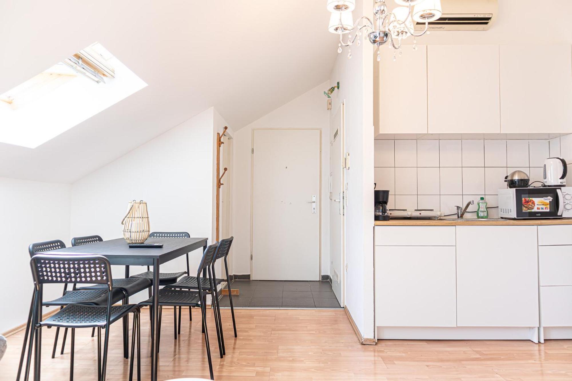 Spacious 2Br Apt Great Location - Near Schoenbrunn Wien Exteriör bild
